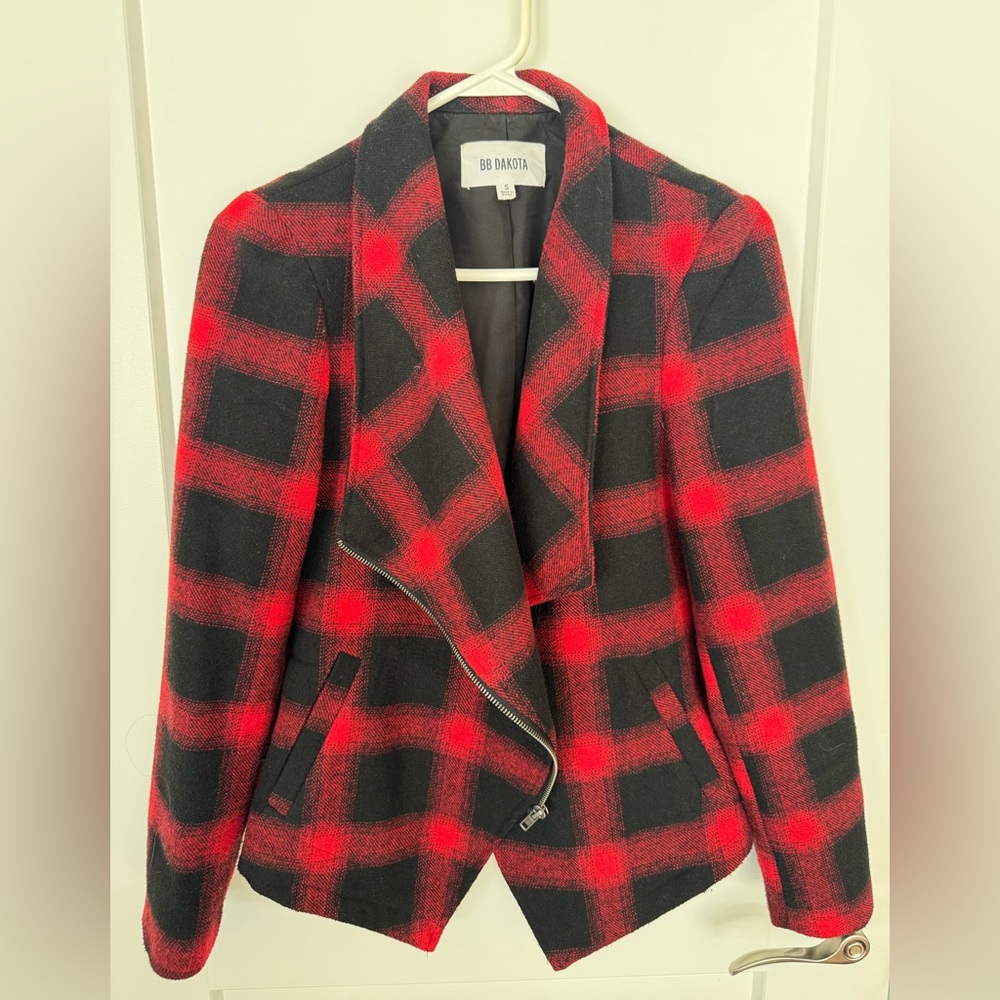 BB Dakota Women's Bold Red and Black Plaid Blazer